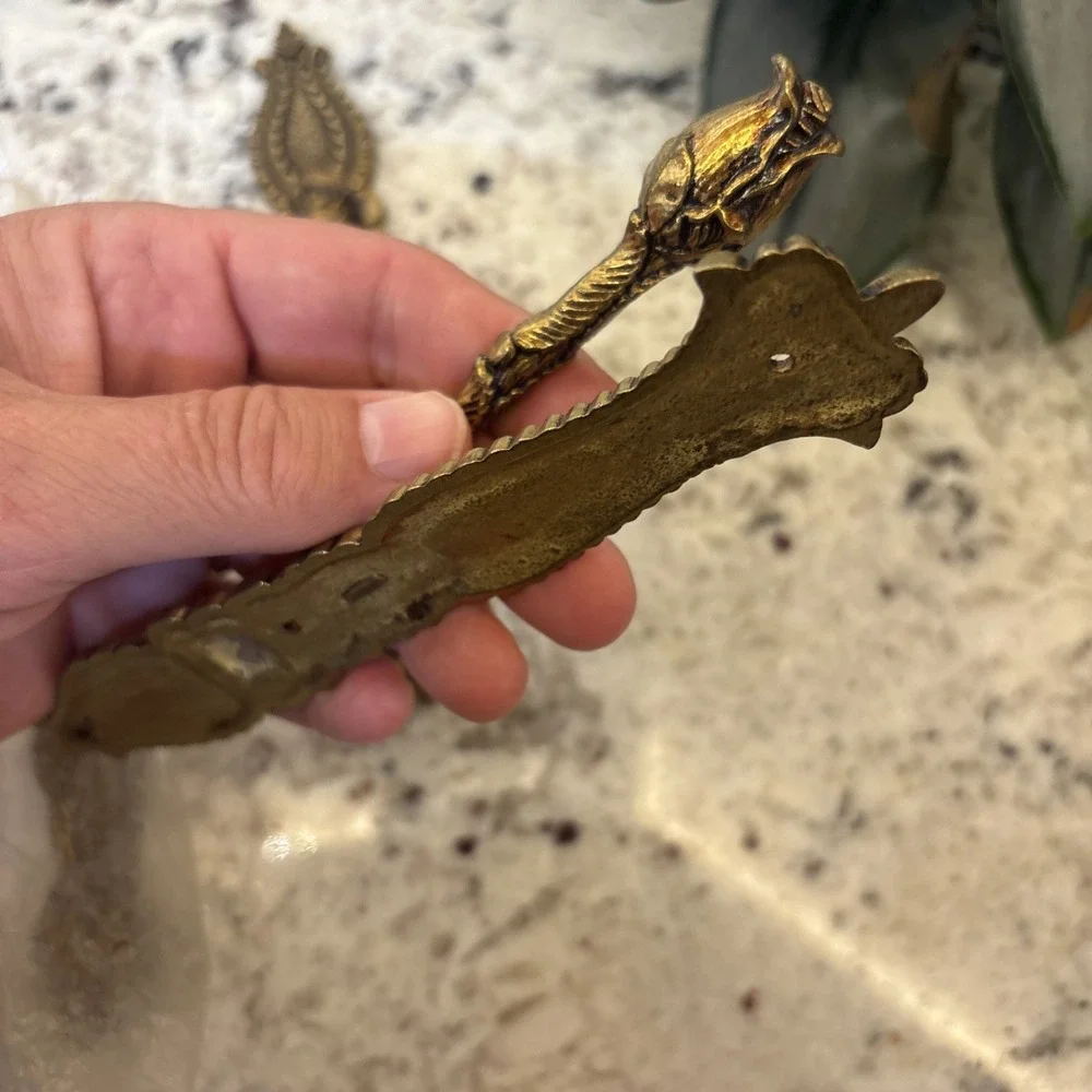 6 Vintage Ornate Brass? Drop Pull Handle Art Nouveau Rose Leaf Westbrook NOS